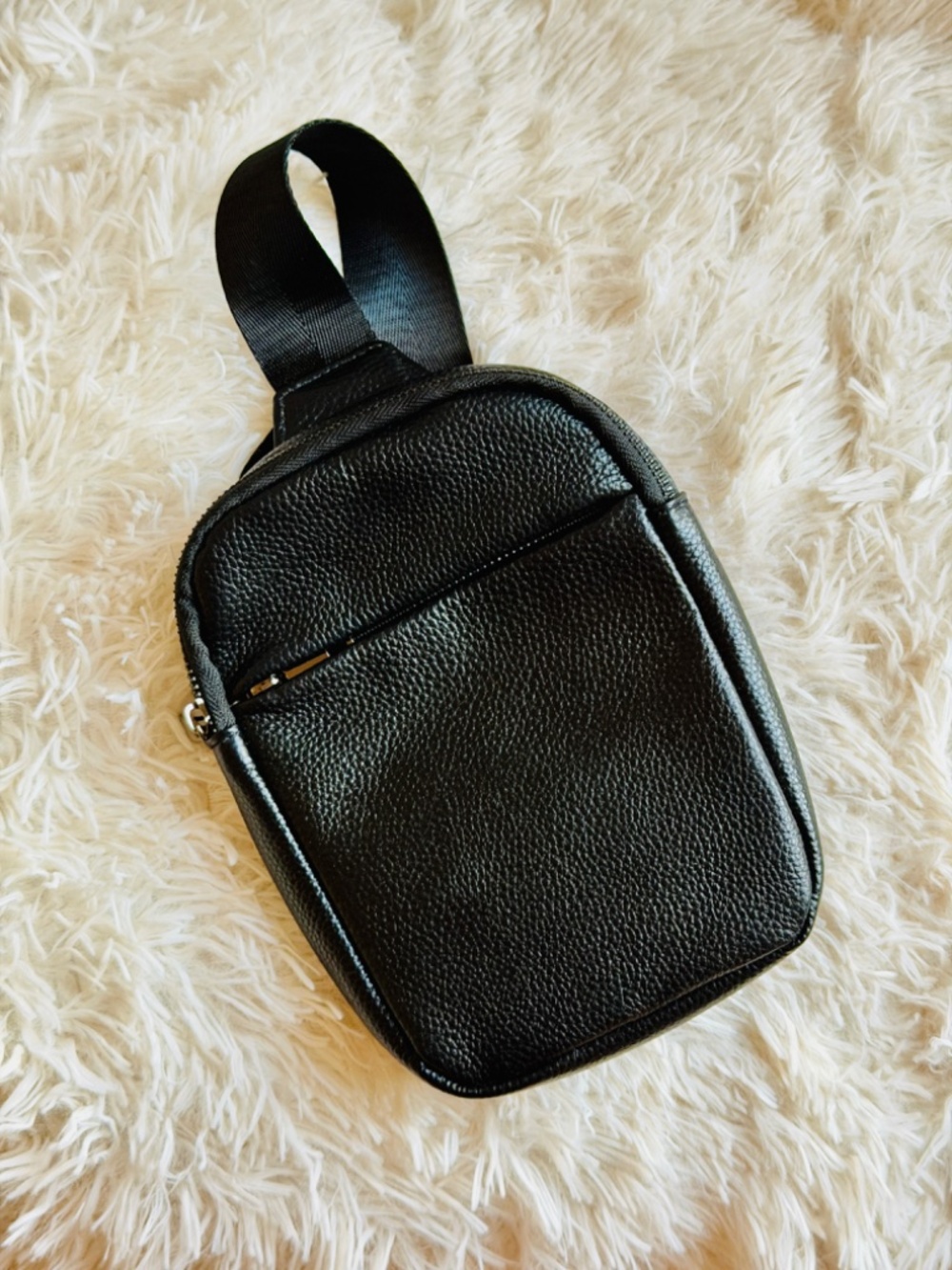 NWT~Concept Global~Black~Travel Sling Bag~Leather - Picture 8 of 10
